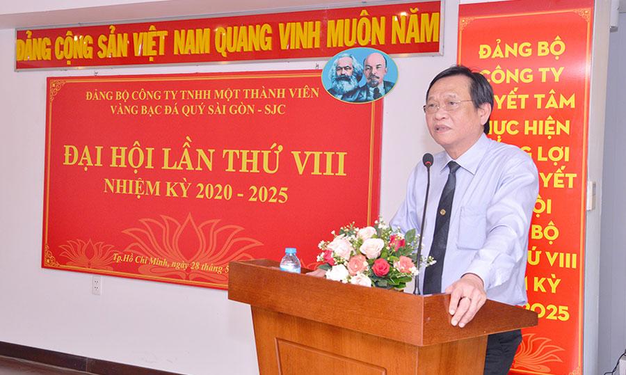 Đồng chí Đỗ Văn Tuấn - Phó Bí thư Thường trực Đảng ủy Khối Doanh nghiệp Thành phố phát biểu chỉ đạo tại Đại hội.