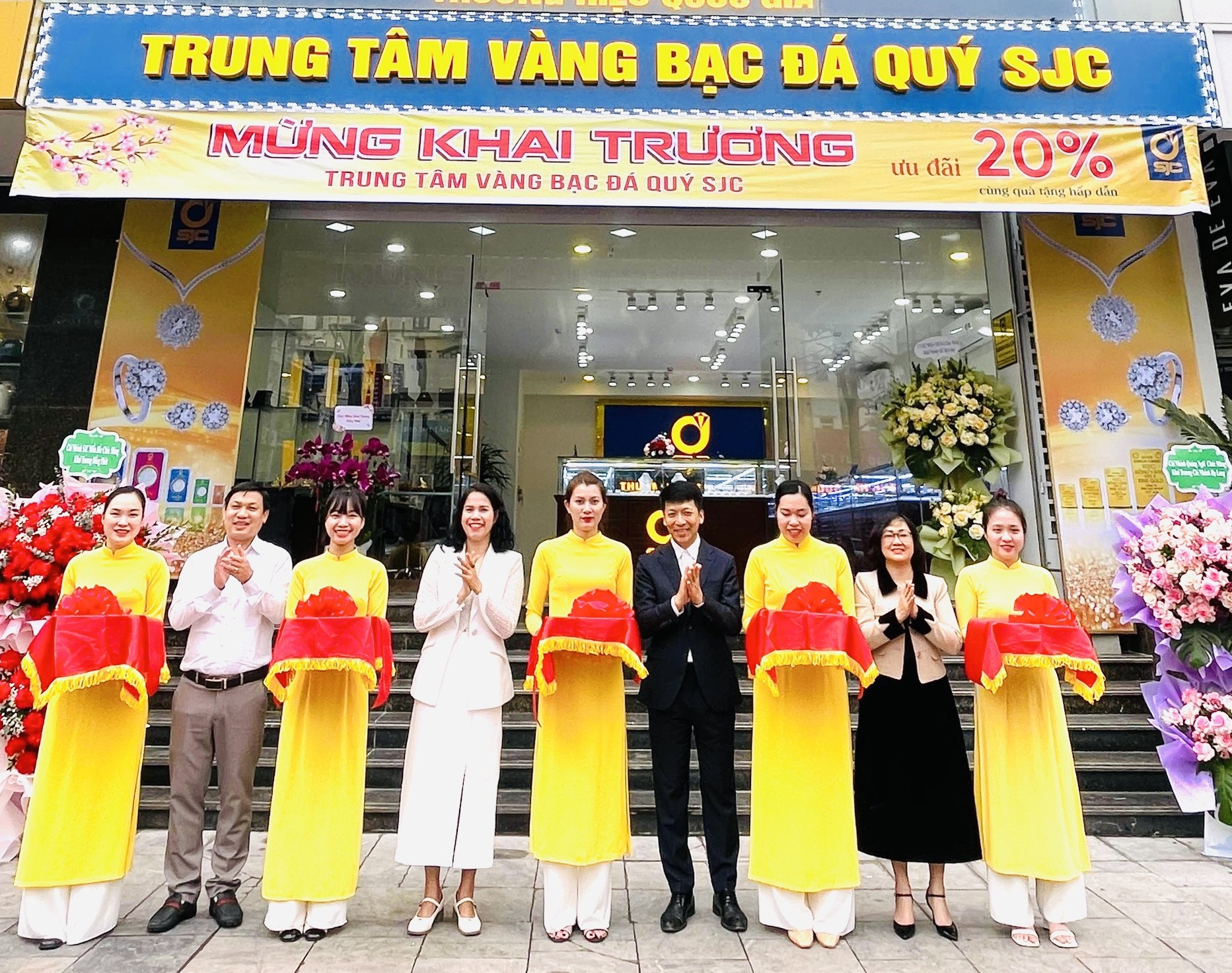 SJC khai trương trung tâm vàng bạc đá quý tại Hạ Long, Quảng Ninh